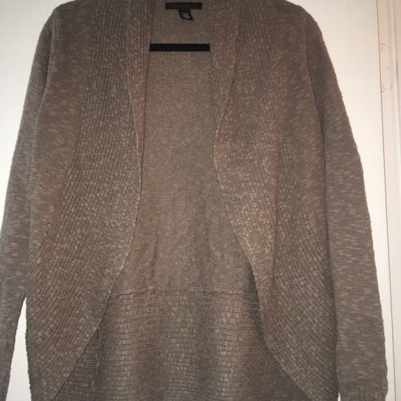 Sweater - Picture 1 of 2